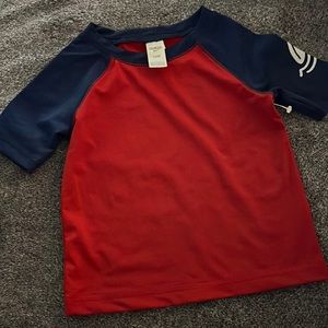 OshKosh B’gosh baby boys swim rash guard upf + 50 nwot 24M